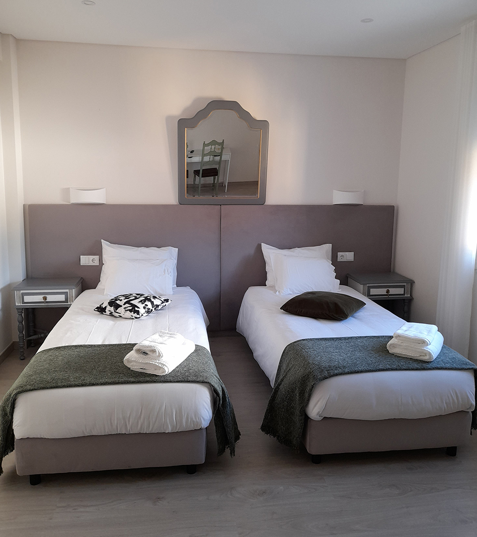 Dormida Loures, Quarto 2  - Hall 92