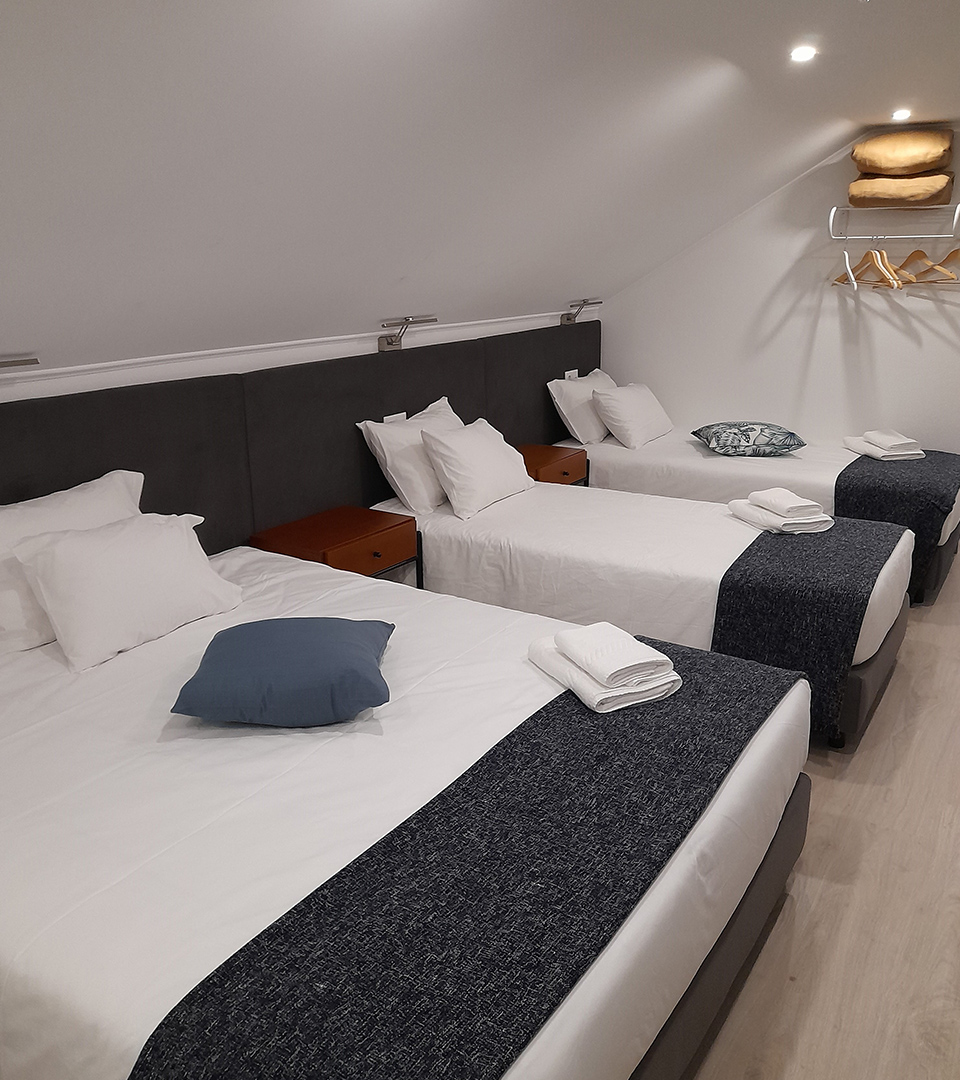 Dormida Loures, Quarto 6  - Hall 92